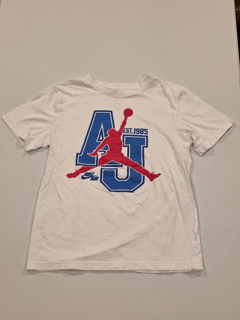Air Jordan Boys Large T-Shirt